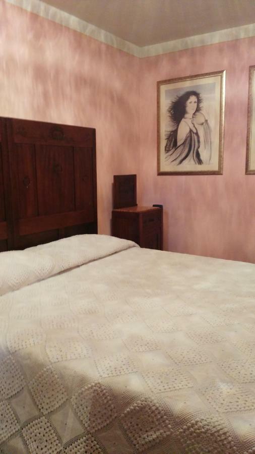 A Casa Di Patty Apartment Лука Екстериор снимка